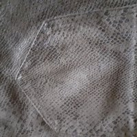 Дамски ластичен панталон имитация на змийска кожа, снимка 3 - Панталони - 34566194