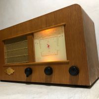 Grundig Radio Limited Edition 50, снимка 4 - Радиокасетофони, транзистори - 36503171