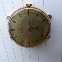 часовник DAMAS , снимка 2 - Антикварни и старинни предмети - 39491711