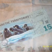 15 полярни долара Арктически територии 2011 г, снимка 1 - Нумизматика и бонистика - 31110459