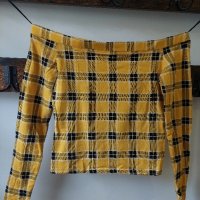 Блуза с отворени рамене , снимка 1 - Блузи с дълъг ръкав и пуловери - 42745831