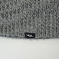 Vans оригинална зимна шапка, снимка 2 - Шапки - 42525718