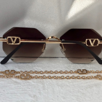 Valentino дамски слънчеви очила Осмоъгълник с верижка синджир, снимка 8 - Слънчеви и диоптрични очила - 44682891