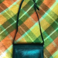 Дамска италианска малка черна чанта естествена кожа дълга дръжка, снимка 10 - Чанти - 34944261