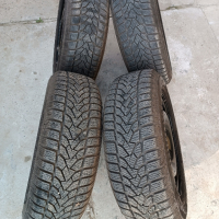 Неразличими от нови зимни гуми Uniroyal с джанти 15, снимка 3 - Гуми и джанти - 44658543
