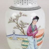Китайска порцеланова ваза датирана около 1912-1949година., снимка 1 - Вази - 42328333