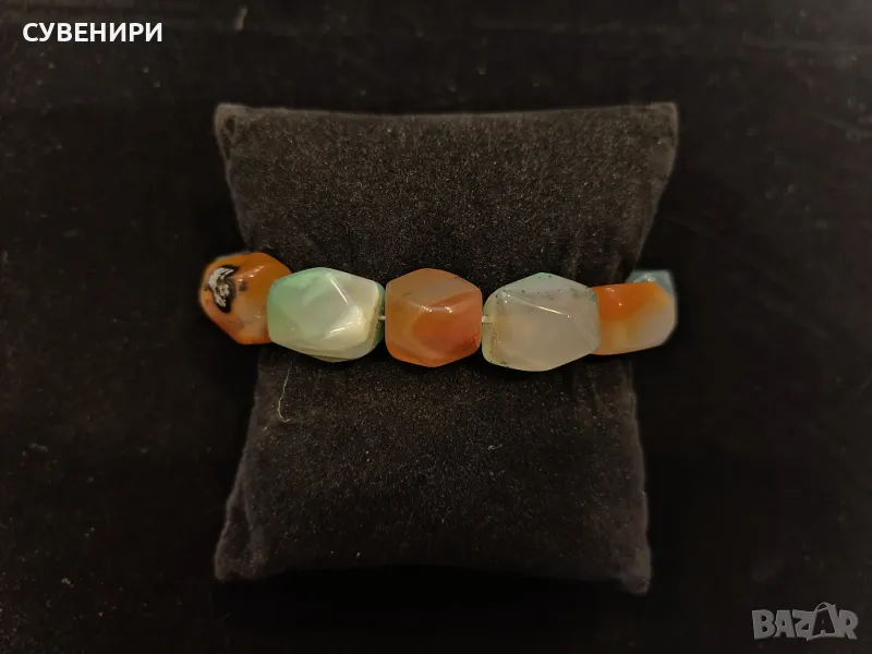 Гривна от естествени материали , снимка 1