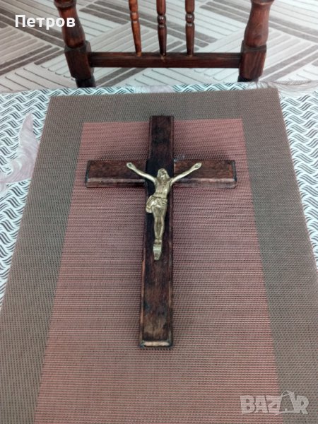 Предлагам антикварно и красиво разпятие.Дърво-бронз., снимка 1