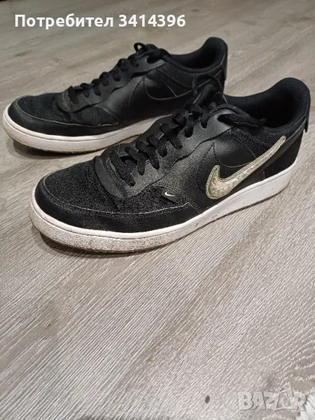 оригинални обувки найк и бутонки , снимка 1