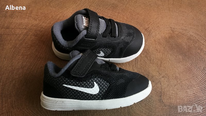 Nike Revolution 3 Размер EUR 21 / UK 4,5 бебешки маратонки 175-12-S, снимка 1