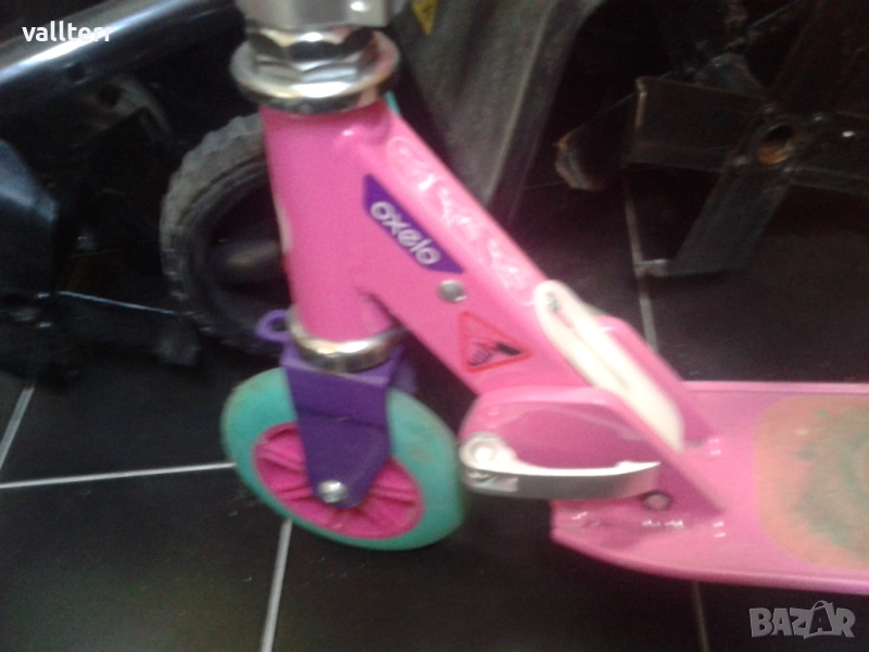 тротунетка.шуби.библия.стойка,тунер сони мини телевизор и други, снимка 1