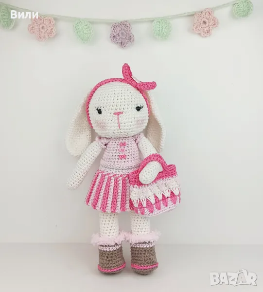 Плетено зайче, играчка ръчна изработка, подарък за момиче, зайче с чанта и рокля, снимка 1