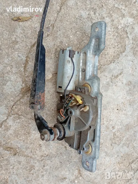 Мотор за задна чистачка , снимка 1