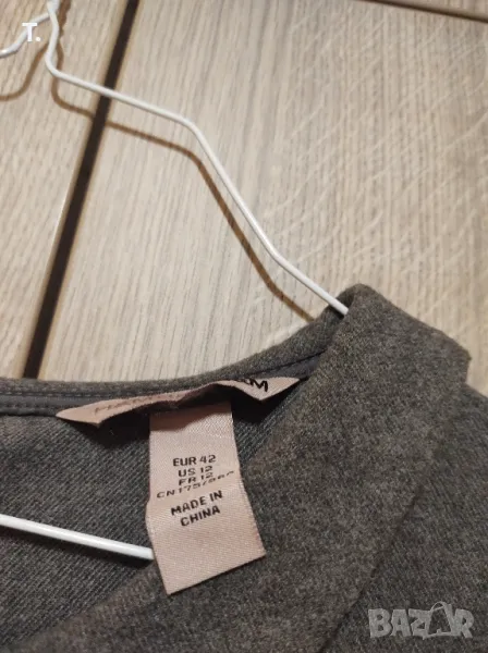 рокля в сиво , снимка 1