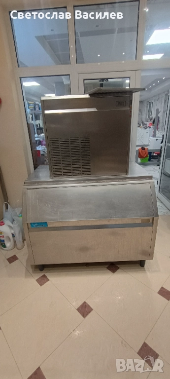 Професионална машина за лед (ледогенератор) с бункер – MIGEL, снимка 1