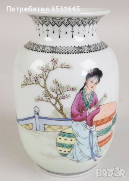 Китайска порцеланова ваза датирана около 1912-1949година., снимка 1