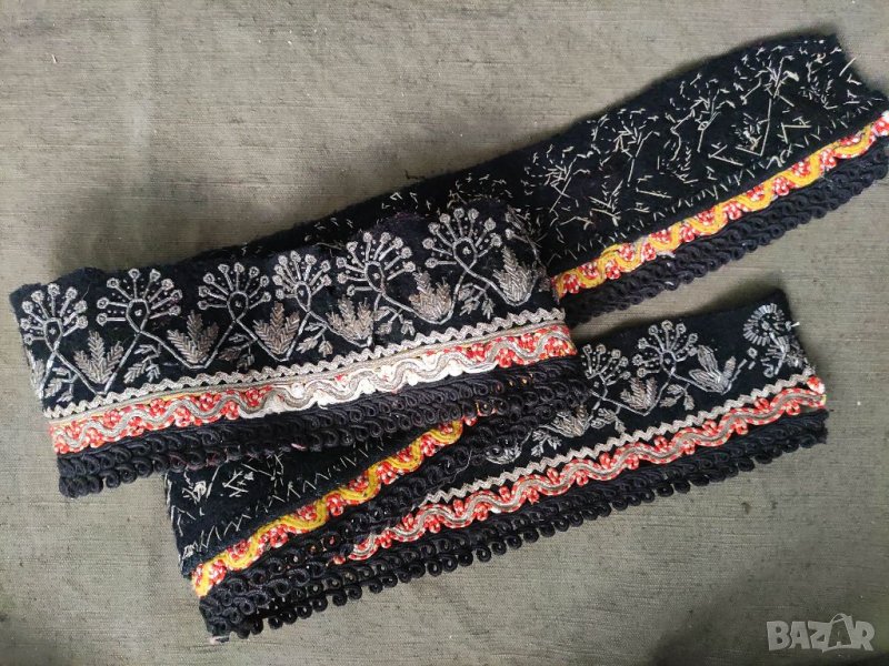 Продавам част от носия, гайтан ,сребърна сърма   , снимка 1