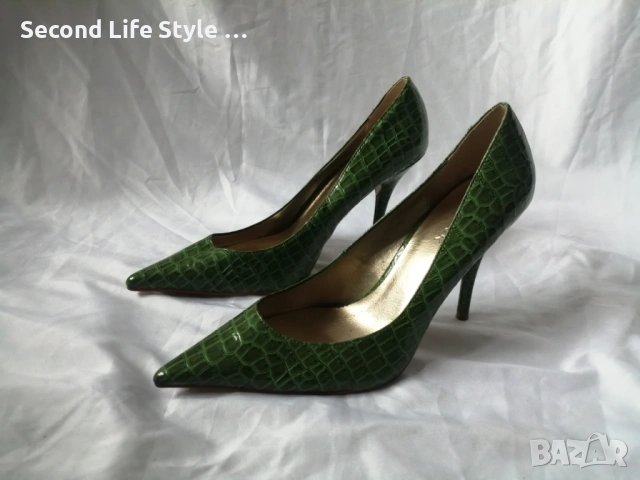 № 40 дамски обувки на висок ток имитация на крокодилска кожа в зелен цвят CATWALK