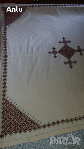 Стилна, ръчно бродирана покривка за маса, снимка 4 - Декорация за дома - 29842576