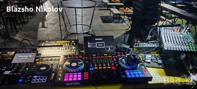 Pioneer DDJ-SZ DJ Controller + UDG case, снимка 7 - Ресийвъри, усилватели, смесителни пултове - 53089944