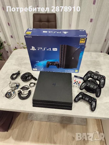 Playstation 4 pro 1 TB + 3 джойстика + 3 игри по избор