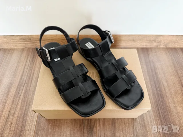 Кожени сандали с равна подметка Steve Madden, снимка 5 - Сандали - 55939358