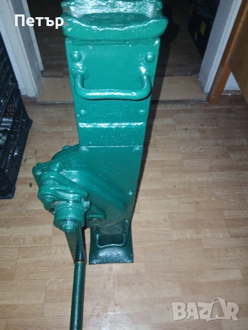 10тонен крик латерна работещ идеално