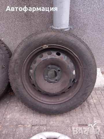 Зимни гуми с джанти от Рено Клио 2001г., снимка 3 - Гуми и джанти - 53125045