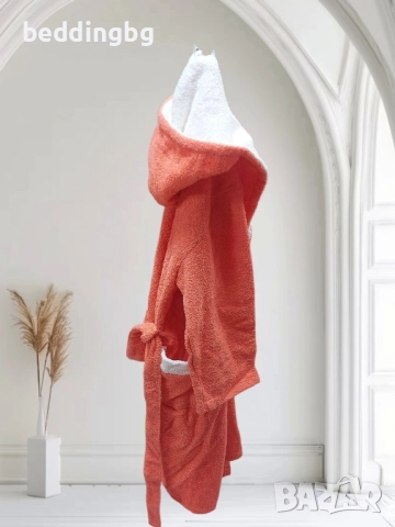 Дестки халат за баня-ЯНА Панагюрище , снимка 3 - Хавлии и халати - 39249674