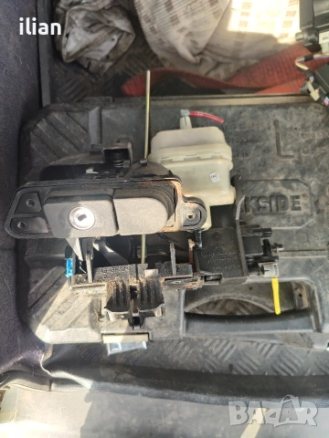 брава заден капак mercedes w220, снимка 2 - Части - 54199250