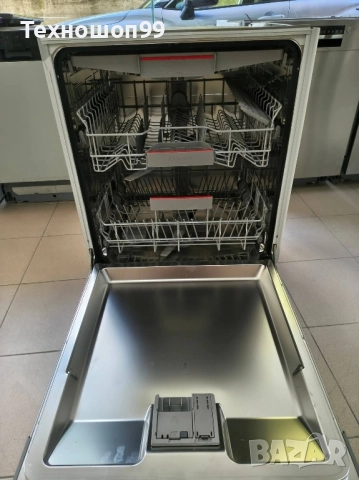 Съдомиялна машина Bosch Super Silence, снимка 3 - Съдомиялни - 52234258