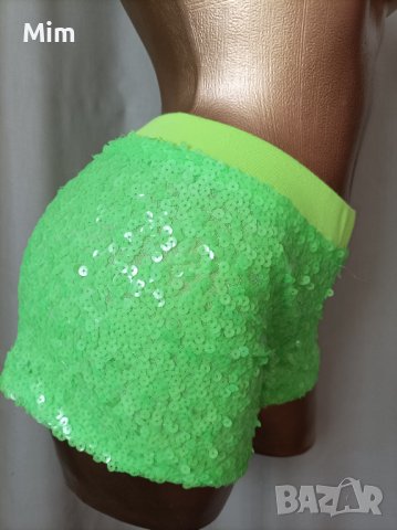 М Неоново зелени къси панталонки с пайети , снимка 3 - Къси панталони и бермуди - 37224899