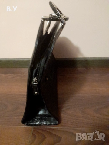 Дамска чанта Bata , снимка 3 - Чанти - 52252185