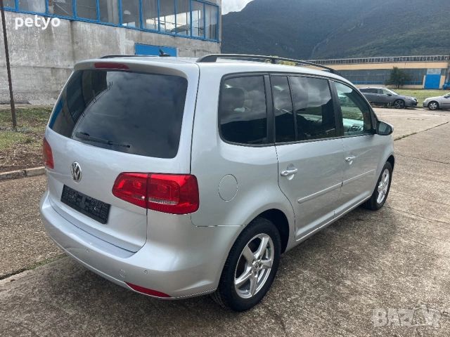 Vw Touran 1.6 tdi, снимка 5 - Автомобили и джипове - 52098700