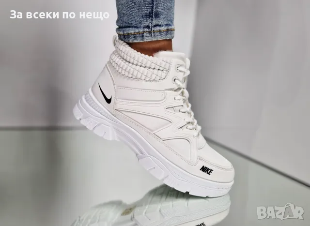 Дамски маратонки Nike - Бели или Черни, снимка 3 - Маратонки - 48289146