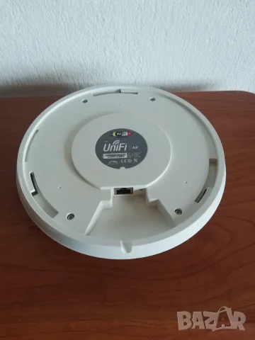 Ubiquiti AP точка за достъп, снимка 2 - Рутери - 56106490