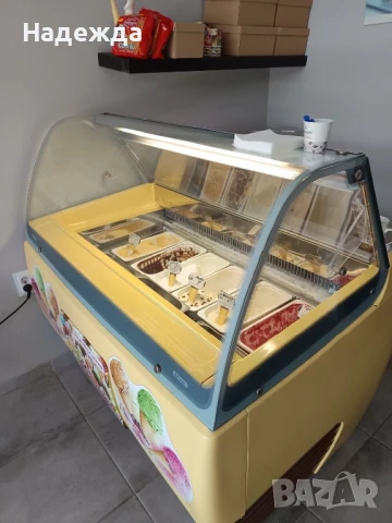Витрина за сладолед, снимка 2 - Витрини - 51320466