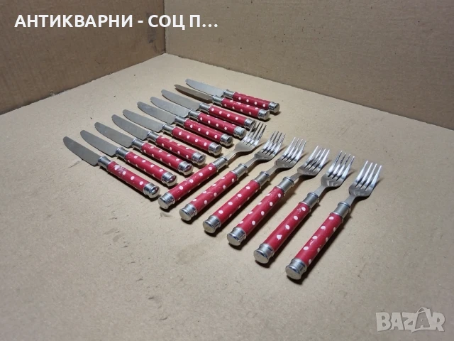 Комплект 10 Броя Стари Ножове + 6 Броя Вилици STAINLESS STEEL. 