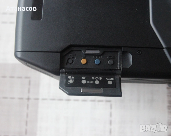 Canon Eos 650 + обектив Canon 35-70 f/3.5 - 4.5, снимка 9 - Фотоапарати - 52901843