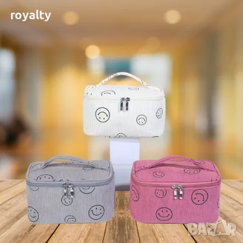 Голям козметичен несесер, снимка 4 - Портфейли, портмонета - 49003348