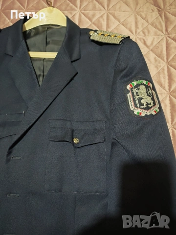 Продавам парадна полицейска куртка номер 60-62, снимка 2 - Други - 53905754