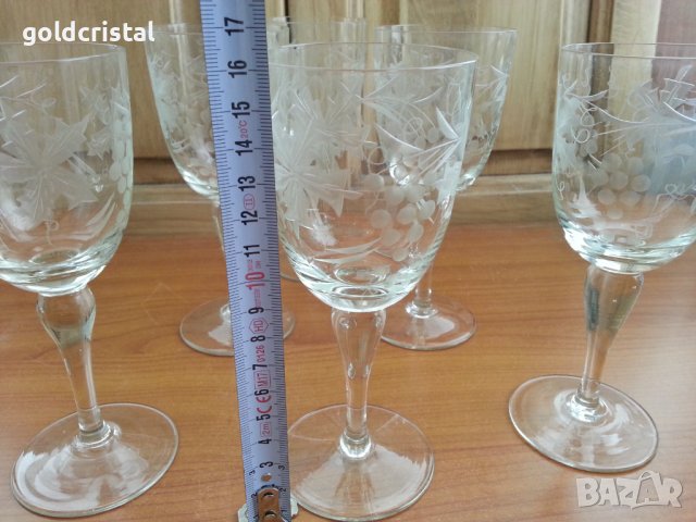 Ретро чаши за вино гравирани , снимка 2 - Антикварни и старинни предмети - 37348100