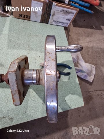 Винт с Дръжка и Скала 