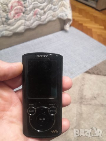 Музикален плеър Sony Walkman NWZ-E463, оригинален кабел , снимка 14 - MP3 и MP4 плеъри - 38819315