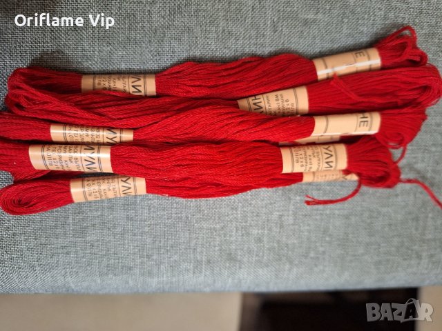 Мулине различни цветове, снимка 8 - Гоблени - 44436226