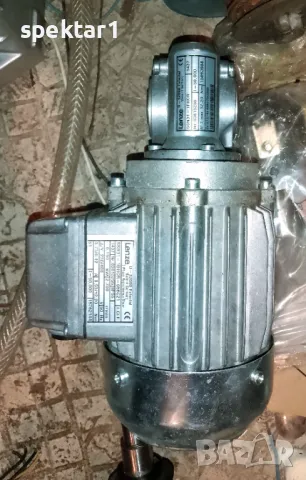 Марков двигател с редуктор LENZE SSN31-UHCR- 056C21