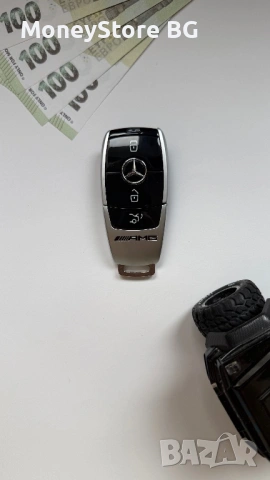 Ключ / черупка на Mercedes, снимка 2 - Части - 54293395