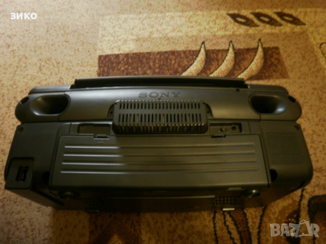 Sony ZS-5 - Boombox система (супер касетофон), снимка 5 - Радиокасетофони, транзистори - 53142253