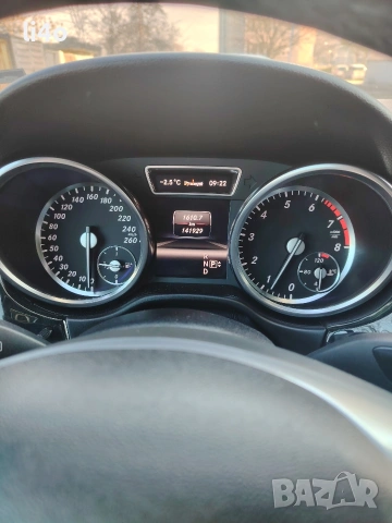 Мерцедес Мл 350 бензин АМГ пакет 2014г , снимка 9 - Автомобили и джипове - 53926842