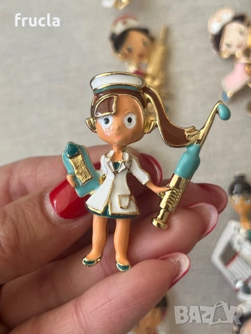 Брошки Медицински Сестри, снимка 11 - Други - 53305240